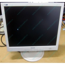 Монитор 17" TFT Philips 170S с битым пикселем в Уссурийске, белый (Уссурийск)