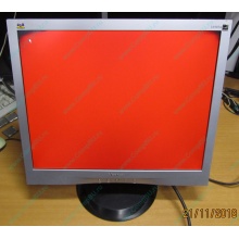 Монитор 19" ViewSonic VA903 с дефектом изображения (битые пиксели по углам) - Уссурийск.